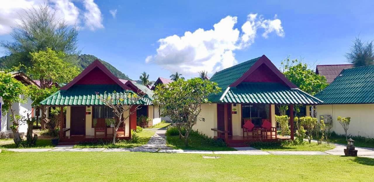 Golden Bay cabaña Ko Lanta Exterior foto